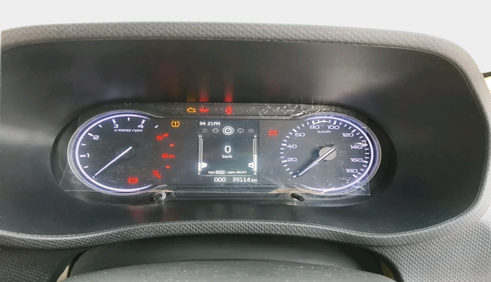 2023 Mahindra BOLERO NEO N 8, Diesel, Manual, 39,114 km, interior