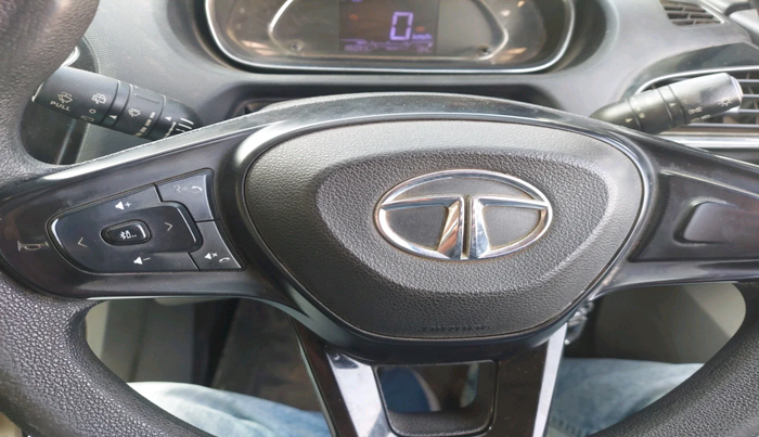 2020 Tata Tiago XZ PLUS PETROL, Petrol, Manual, 86,093 km, interior