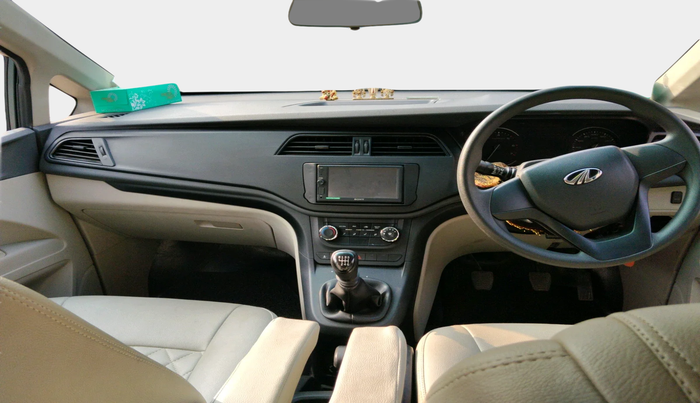 2019 Mahindra MARAZZO M2 8 STR, Diesel, Manual, 42,676 km, interior