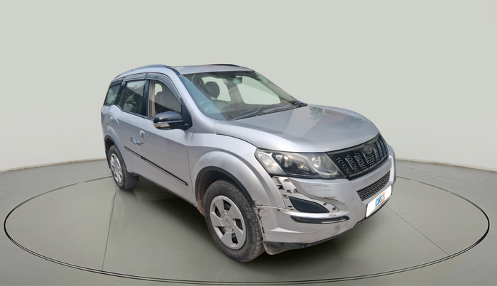 2015 Mahindra XUV500 W6, Diesel, Manual, 63,215 km, exterior