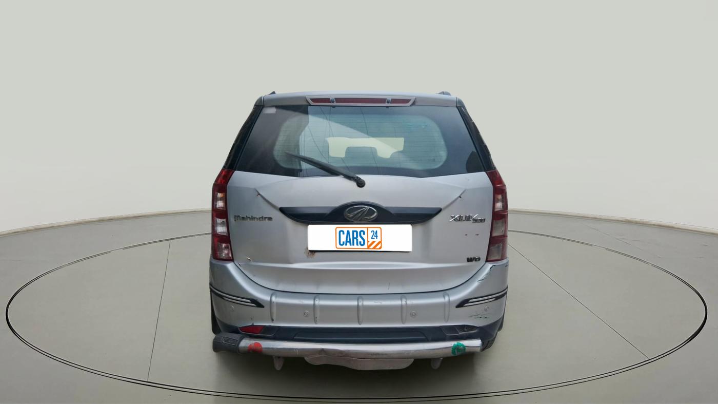 2015 Mahindra XUV500 W6, Diesel, Manual, 63,215 km, exterior