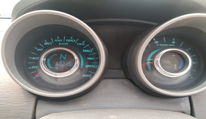 2015 Mahindra XUV500 W6, Diesel, Manual, 63,215 km, interior