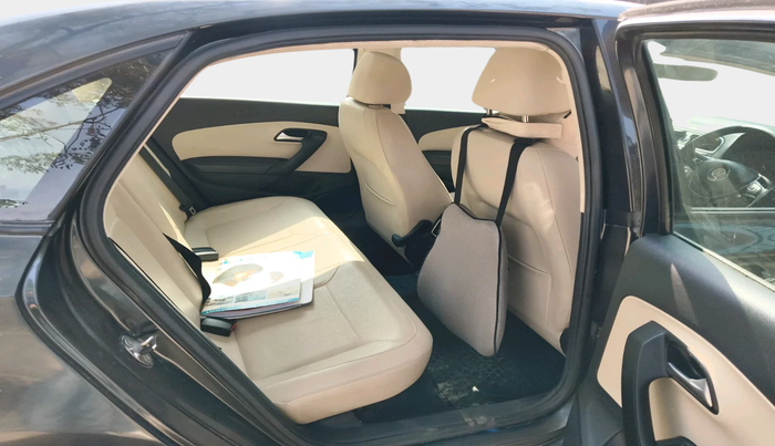 2020 Volkswagen Vento HIGHLINE PLUS 1.0L TSI AT, Petrol, Automatic, 89,775 km, interior