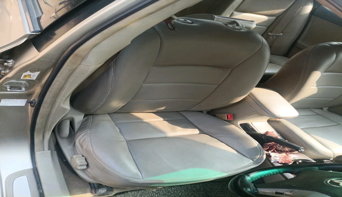 2013 Toyota Corolla Altis G PETROL, Petrol, Manual, 1,30,720 km, interior