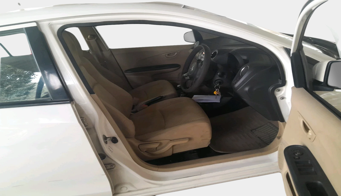 2015 Honda Amaze 1.2L I-VTEC S, Petrol, Manual, 92,500 km, interior