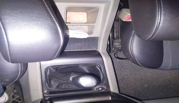 2018 Mahindra Scorpio S11 2WD, Diesel, Manual, 1,84,962 km, interior