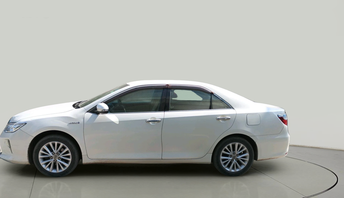 2015 Toyota Camry HYBRID, Hybrid, Automatic, 1,22,213 km, exterior