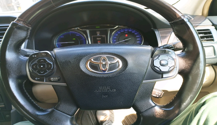 2015 Toyota Camry HYBRID, Hybrid, Automatic, 1,22,213 km, interior