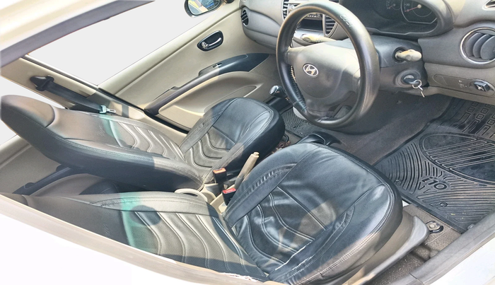 2012 Hyundai i10 MAGNA 1.2, Petrol, Manual, 90,424 km, interior