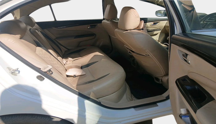 2014 Maruti Ciaz ZXI, Petrol, Manual, 1,26,942 km, interior