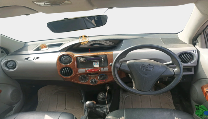2011 Toyota Etios Liva G, Petrol, Manual, 53,520 km, interior