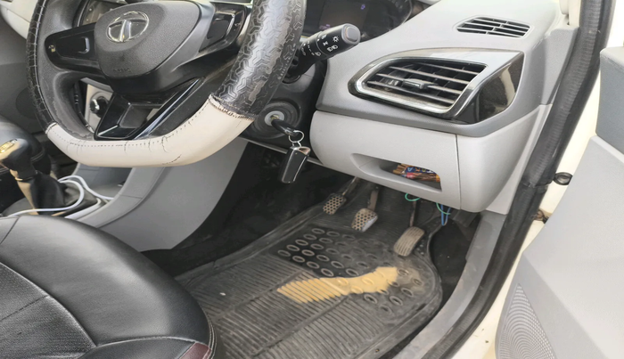 2022 Tata TIGOR XM CNG, Petrol, Manual, 1,23,949 km, interior