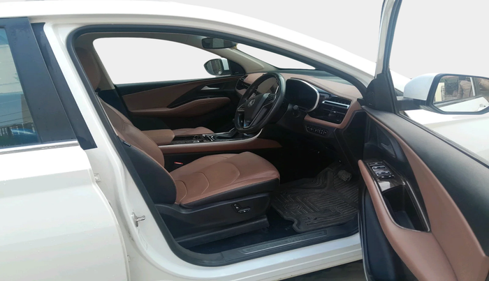 2023 MG HECTOR PLUS SHARP PRO 1.5 PETROL TURBO CVT 6 STR, Petrol, Automatic, 24,268 km, interior