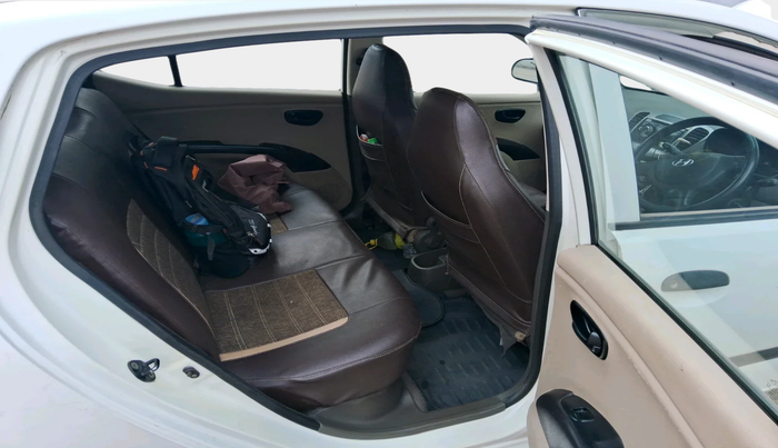 2014 Hyundai i10 MAGNA 1.1, Petrol, Manual, 1,66,091 km, interior