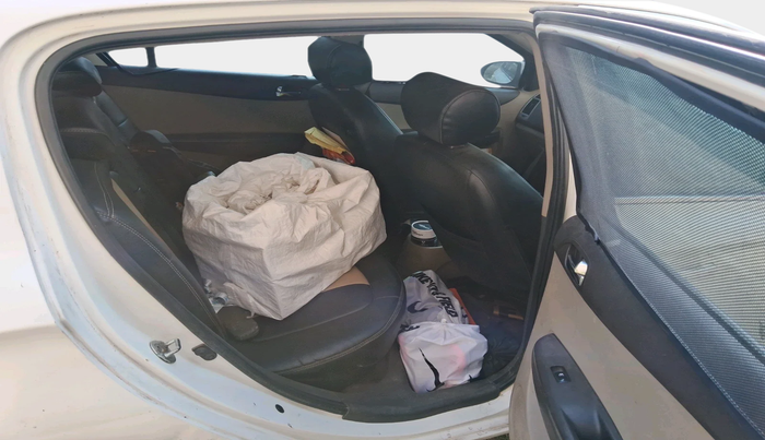 2011 Hyundai i20 SPORTZ 1.2, CNG, Manual, 1,84,705 km, interior