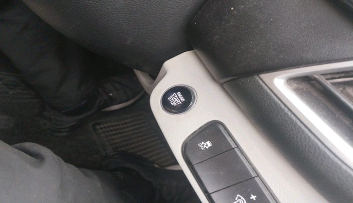 2022 KIA SELTOS HTX PETROL 1.5, Petrol, Manual, 60,839 km, interior