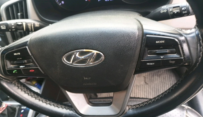 2016 Hyundai Creta SX PLUS AT 1.6 PETROL, Petrol, Automatic, 72,310 km, interior