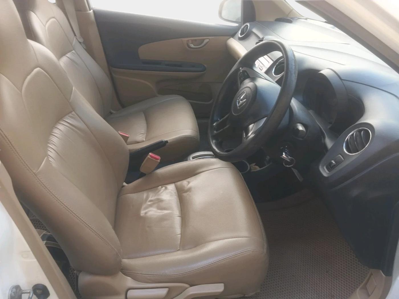 2015 Honda Brio VX AT, Petrol, Automatic, 56,253 km, interior