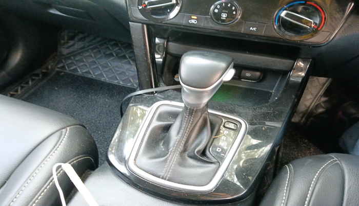 2020 KIA SELTOS HTK PLUS AT 1.5 DIESEL, Diesel, Automatic, 5,045 km, interior