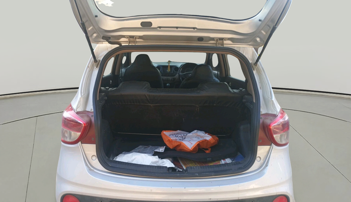 2017 Hyundai Grand i10 SPORTZ (O) 1.2 U2 CRDI, Diesel, Manual, 87,772 km, exterior