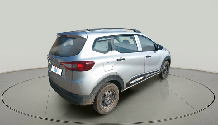 2022 Renault TRIBER RXE MT, Petrol, Manual, 94,999 km, exterior