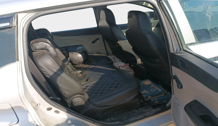 2022 Renault TRIBER RXE MT, Petrol, Manual, 94,999 km, interior