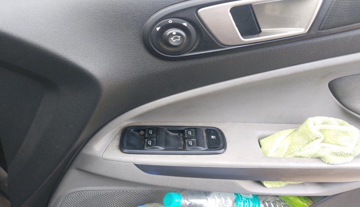 2017 Ford Ecosport TITANIUM 1.5L DIESEL, Diesel, Manual, 1,48,024 km, interior