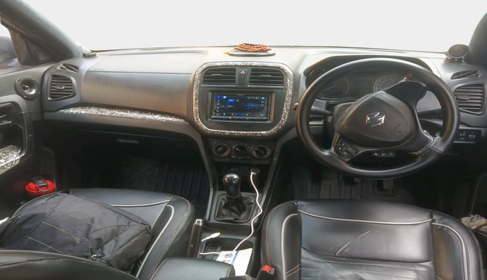 2021 Maruti Vitara Brezza LXI, Petrol, Manual, 1,04,861 km, interior