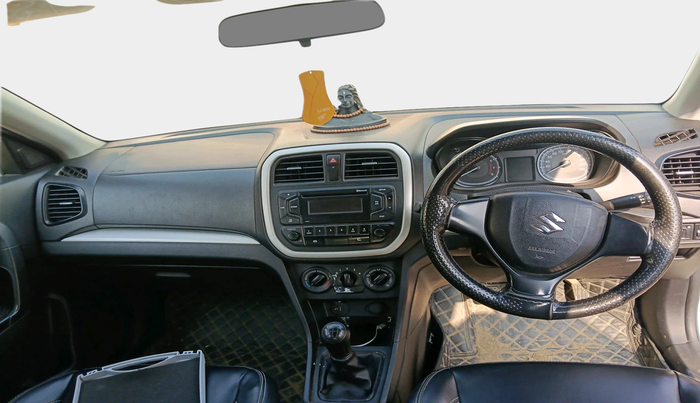 2021 Maruti Vitara Brezza LXI, Petrol, Manual, 60,214 km, interior