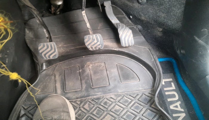 2022 Renault Kiger RXE MT, Petrol, Manual, 73,851 km, interior