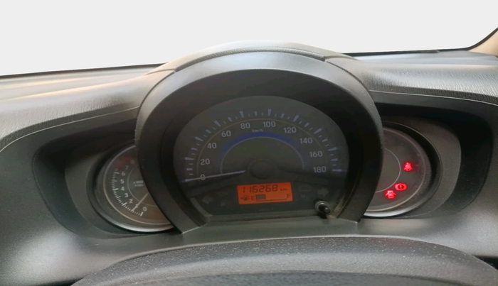 2015 Honda Amaze 1.2L I-VTEC S, Petrol, Manual, 1,16,268 km, interior