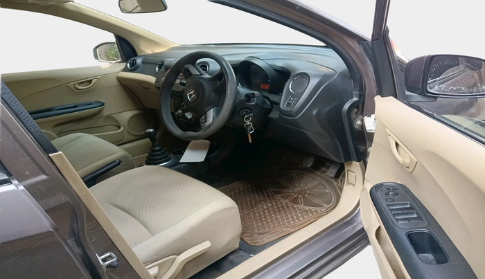 2015 Honda Amaze 1.2L I-VTEC S, Petrol, Manual, 1,16,268 km, interior