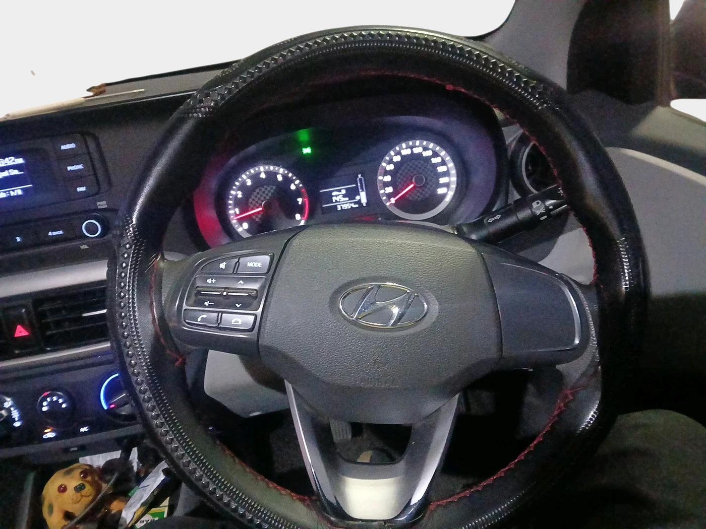 2020 Hyundai GRAND I10 NIOS MAGNA 1.2 KAPPA VTVT, CNG, Manual, 37,954 km, interior
