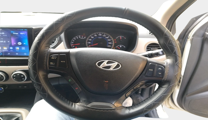 2014 Hyundai Grand i10 SPORTZ 1.2 KAPPA VTVT, Petrol, Manual, 88,318 km, interior