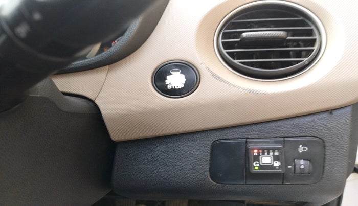 2014 Hyundai Grand i10 SPORTZ 1.2 KAPPA VTVT, Petrol, Manual, 88,318 km, interior