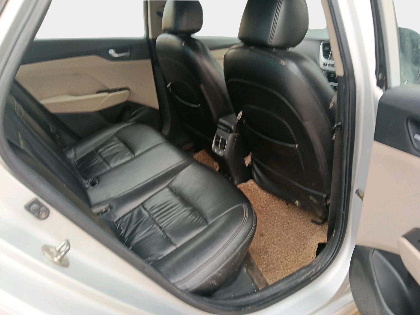 2017 Hyundai Verna 1.6 CRDI SX + AT, Diesel, Automatic, 1,04,893 km, interior