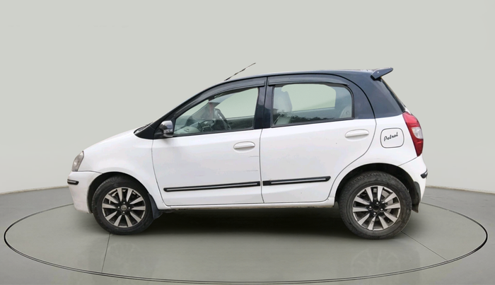 2016 Toyota Etios Liva V, Petrol, Manual, 75,334 km, exterior