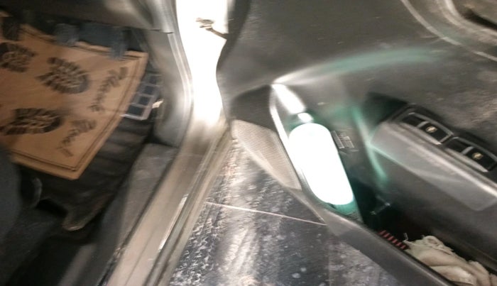 2020 Maruti Swift LXI, Petrol, Manual, 27,539 km, interior