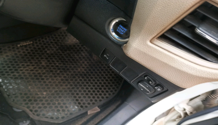 2015 Toyota Corolla Altis VL CVT PETROL, Petrol, Automatic, 1,45,264 km, interior