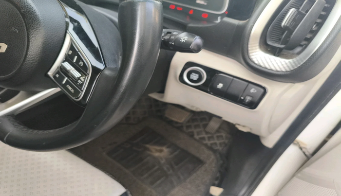 2023 KIA SONET HTX 1.5 AT, Diesel, Automatic, 38,585 km, interior