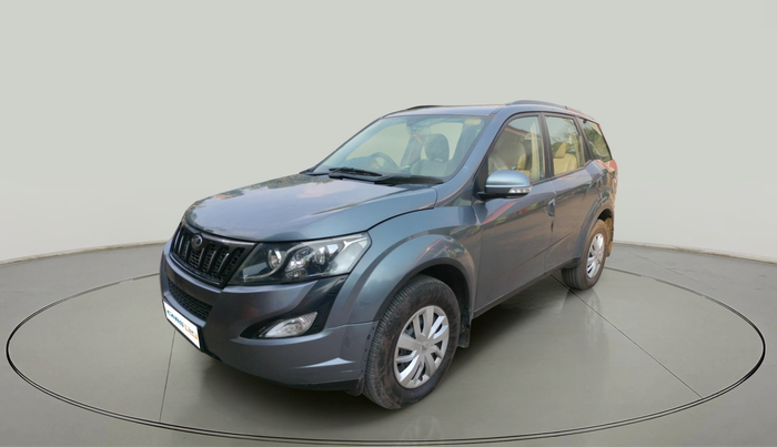 2017 Mahindra XUV500 W6 1.99, Diesel, Manual, 92,654 km, exterior