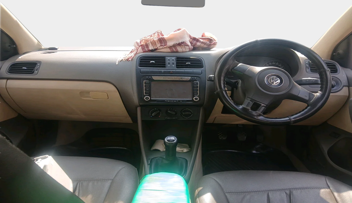 2011 Volkswagen Vento TRENDLINE 1.6, Petrol, Manual, 33,584 km, interior
