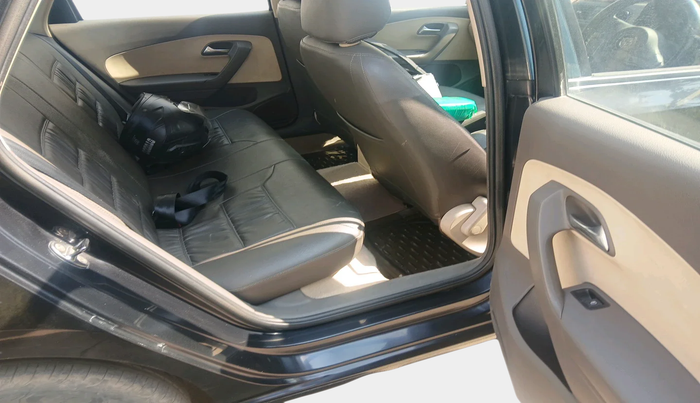 2011 Volkswagen Vento TRENDLINE 1.6, Petrol, Manual, 33,584 km, interior