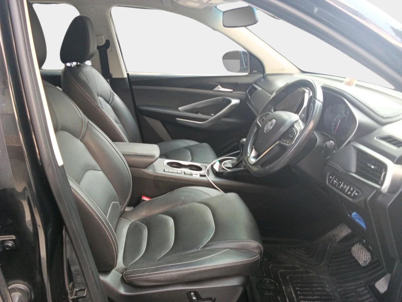 2019 MG HECTOR SHARP 1.5 DCT PETROL, Petrol, Automatic, 1,01,335 km, interior