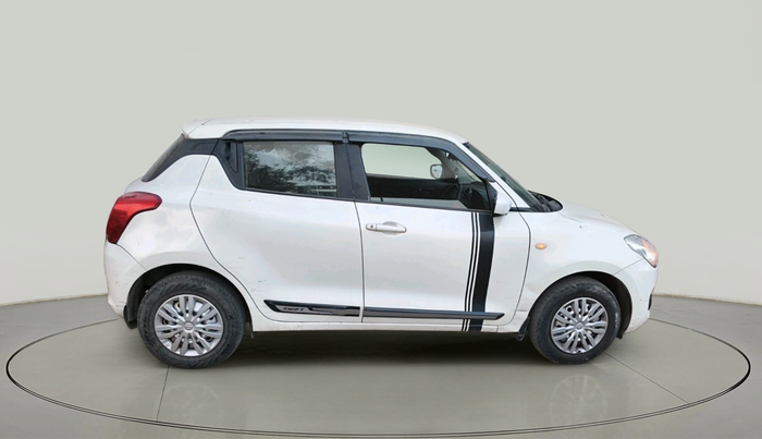 2021 Maruti Swift LXI, Petrol, Manual, 43,407 km, exterior