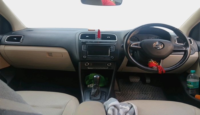 2017 Skoda Rapid STYLE 1.5 TDI AT, Diesel, Automatic, 80,168 km, interior