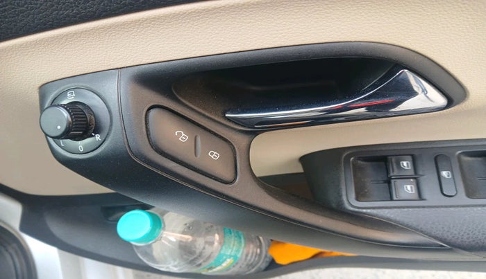 2017 Skoda Rapid STYLE 1.5 TDI AT, Diesel, Automatic, 80,168 km, interior