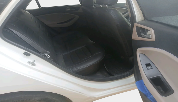 2016 Hyundai Elite i20 SPORTZ 1.2, Petrol, Manual, 1,01,776 km, interior