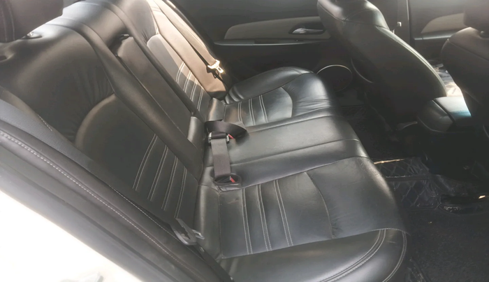 2013 Chevrolet Cruze LTZ AT, Diesel, Automatic, 1,04,919 km, interior