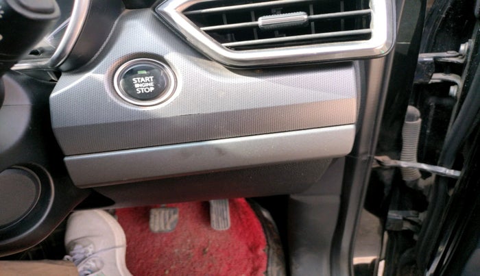 2021 Tata Harrier XT 2.0L KRYOTEC DARK EDITION, Diesel, Manual, 59,180 km, interior